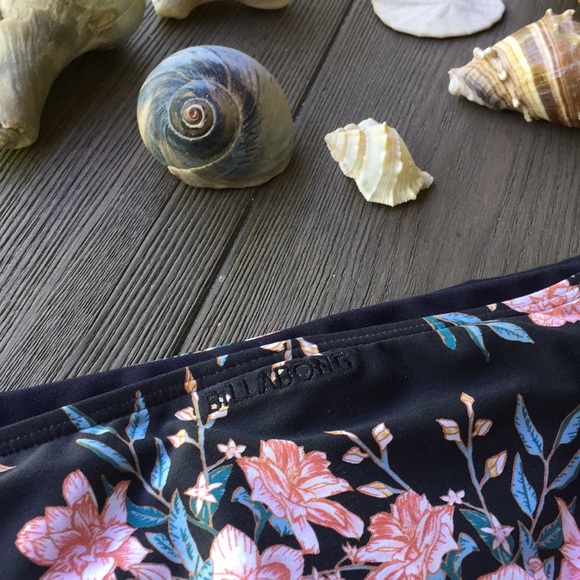 Billabong bikini bottoms - Picture 5 of 5